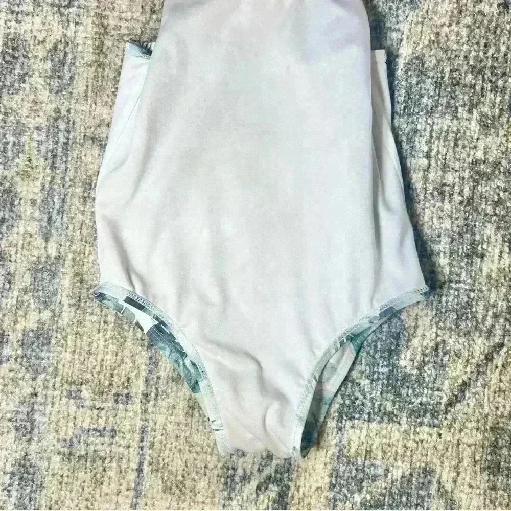Cinnamon Girl Girls Hawaiian Floral Ruffled Sleeve Swimsuit Size 6